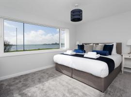 Castle View - Port Solent Stunning Waterfront House, hotel poblíž významného místa Port Solent, Portsmouth
