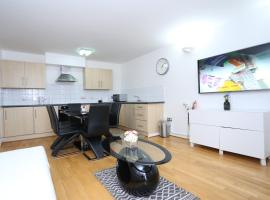 Gorgeous 2 bedroom 2 bathroom Woolwich, hotell i Woolwich