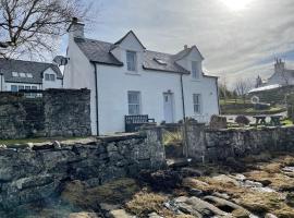 Tidal Cottage On The Shore Isle of Skye, hotel u gradu 'Breakish'