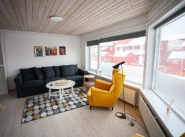Cozy / Nordic House / Baker / Svartifossur: Tórshavn, Svartifossur yakınında bir otel