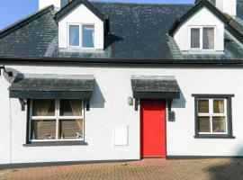 Castle Cottage By The Beach, accommodation in Greencastle