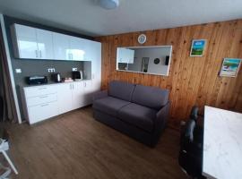 STUDIO DE LA BICHETTE, hotel near Super Besse Ski School, Besse-et-Saint-Anastaise