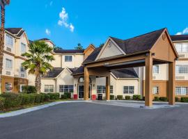 Red Roof Inn PLUS+ & Suites Savannah – I-95, hotel blizu aerodroma MidCoast Regional Airport - LIY, Savana