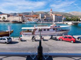 Vila Liza, Hotel in Trogir