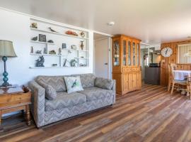 Paha Lakefront, hotel en Bass Lake