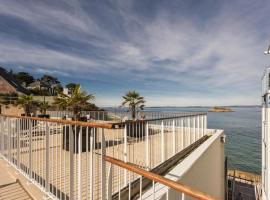 Residence Le Coteau et la Mer, Tréboul, seafront, hotel em Tréboul