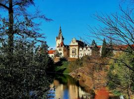 Hotel Floret, hotel in Pruhonice