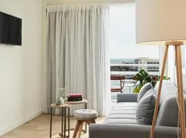 NLH Mati Seafront - Neighborhood Lifestyle Hotels、マティにあるアテネ国際空港（エレフテリオス・ヴェニゼロス国際空港） - ATHの周辺ホテル