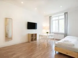 Tolstov Apartments - 1 or 3 Room Apartments - 20 Min Messe DUS and Old Town DUS