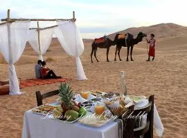 Luxury Tented Erg Chebbi、メルズーガのホテル