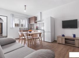 COMODOS Y AGRADABLES APARTAMENTOS EN El Pozo, апартаменти у місті Ель-Позо-де-лос-Фрайлес