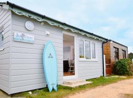 Gwithian, Sea Dream Beach Chalet, жилье для отдыха в городе Gwithian