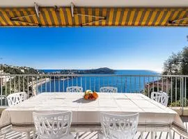 Villefranche Sur Mer:Appartement-villa, Vue mer, jardin, parking.