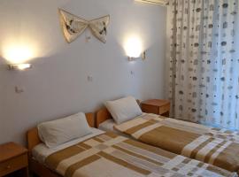 Chrysa Apartments, hotel v Kolimbii