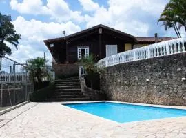 Casa de campo c piscina e churrasq em Mairipora SP