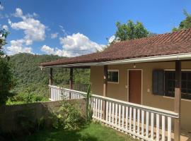 Casa Vista do Vale, vacation home in Visconde De Maua