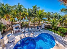 Private Pool With Stunning Views Of The Ocean The Ultimate Spot To Relax And Unwind, villa i Akumal