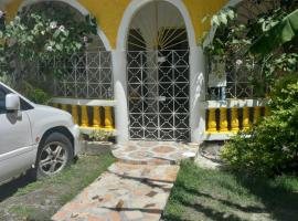 Fay Guest House, vacation rental in Negril
