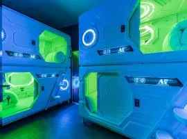 Art Seven Hostel Capsules