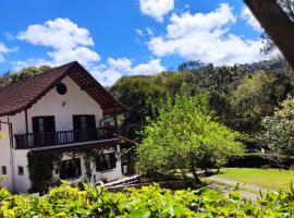 Pousada Taverna do Golf, parkimisega hotell sihtkohas Teresópolis