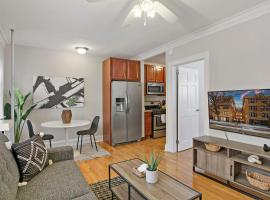 1BR Calm & Cozy Apt in Lincoln Square - Eastwood 2S, hotel in Chicago