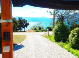 레이크 하위아에 위치한 바닷가 숙소 Lakefront Fantail Cottage Lake Hawea, Wanaka