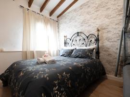 Casa rural La bodega, hotel con alberca en Alicante