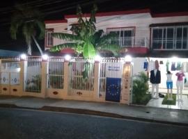 RECIDENCIAL MIGNOLI: Boca Chica'da bir otel