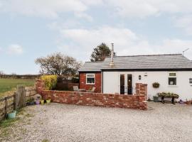 The Old Stable, cottage in Penyffordd