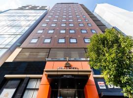 APA Hotel Mita-Ekimae, hotel v Tokyu (Shiba)