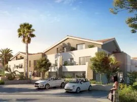 T2 NEUF - TERRASSE ET PISCINE – ACCÈS DIRECT PLAGES ET CENTRE VILLAGE – App 29B -