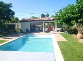 La Maison des Romarins Chambres d'hôtes Cosy Climatisées Piscine Cuisine