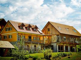 Guest House Kalska Domačija, hotel di Semič