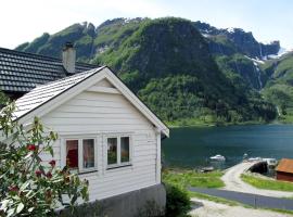 Holiday Home Indresfjord - FJS615 by Interhome, ξενοδοχείο με πάρκινγκ σε Åse