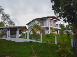 Casa Espetacular no Centro da Serra, hotel in Nova Friburgo