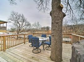 Lakefront Eucha Escape with Views and Boat Slip!, vacation home in Eucha
