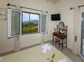 Adonino Residence-The House of Pomegranates