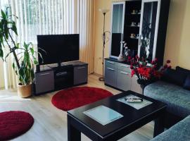 Pleven Sunny Apartment, hotelli kohteessa Pleven lähellä maamerkkiä Skobelev-puisto