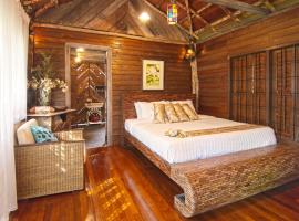 Fig Tree Hills Resort (花果山度假村), hotel v destinaci Bayan Lepas