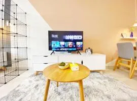 Lily and Loft - Queensville @ Kuala Lumpur - Netflix