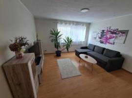 Ferienwohnung Cimen, מלון זול בBirresdorf