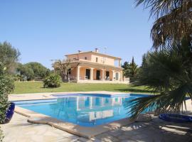 Villa Can Jaume, vacation home in Can Picafort