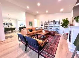 Olympic House: 3min from ONP w/ Sauna + Rec room