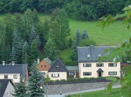 Ferienhaus Glöckner, hotelli kohteessa Seiffen