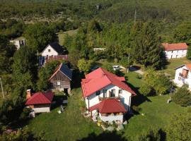 House Sara, apartment in Korenica