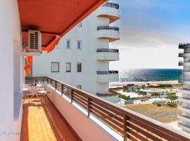 Apartamento nuevo junto a la playa vistas al mar