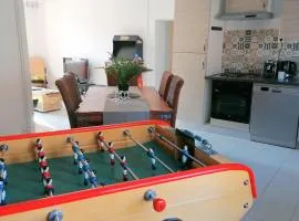 LE COCOON D'ANNABELLE - JOLIE MAISON avec JEUX ET GRAND JARDIN