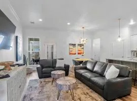 ALL NEW - Designer Luxury 3BR Townhouse - Near LSU