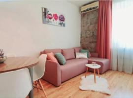 Heritage Stone Wall Apartments, apartment in Split