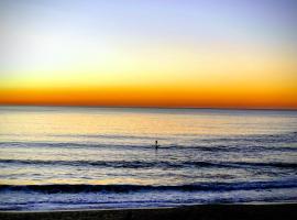 The Shore at Seaside Paradise - Beach, Terrasse, Pets Friendly, hotel a Espinho